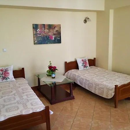 Spiro Apartment